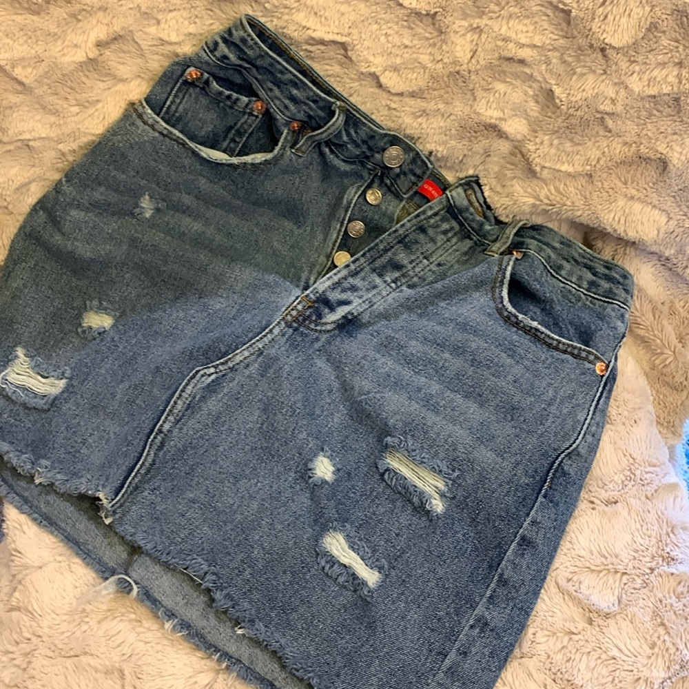 Gently Worn Women’s size medium, Jean skirt